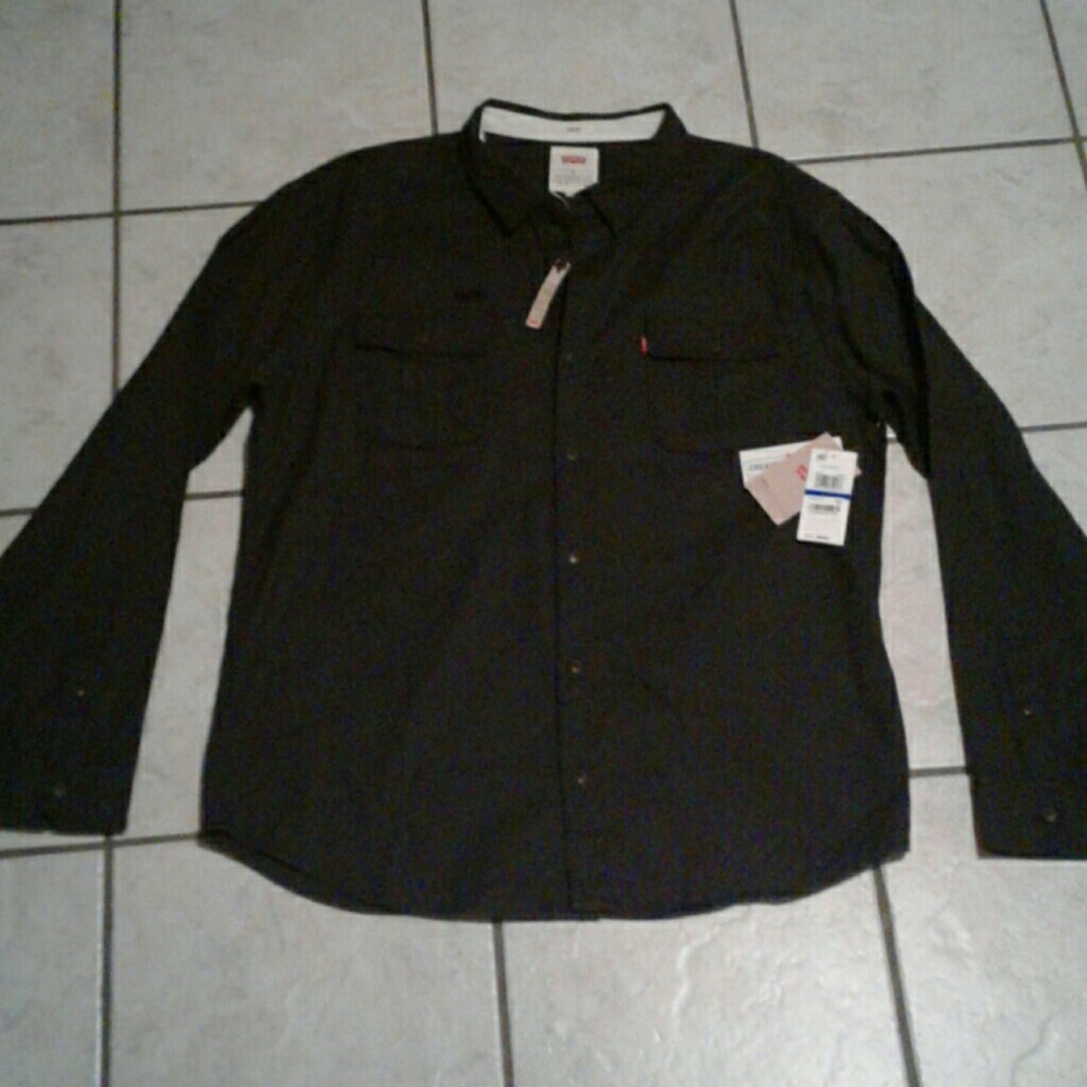 Levi's button down long sleeve shirt